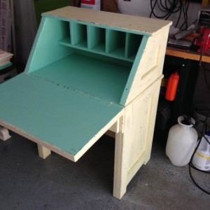 yellowdesk1